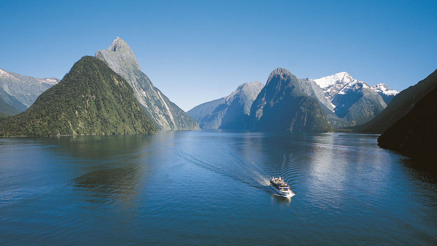 1080x1015_Milford_Sound